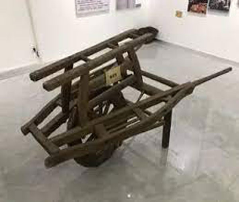 Who Invente the Wheelbarrow 
Who is Zhuge Liang
history of wheelbarrow
wheelbarrow history